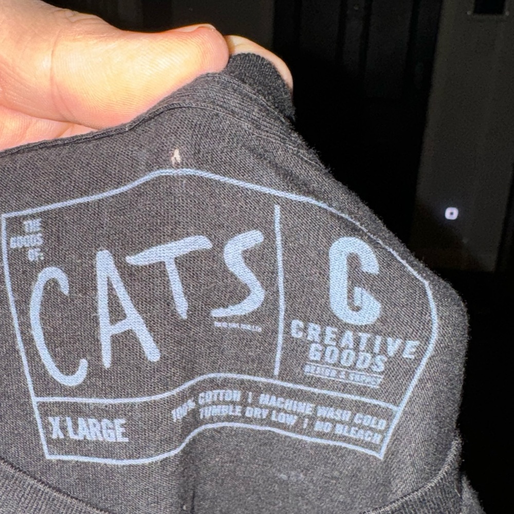 Broadway Presents: Cats the Musical: Logo Tee by Creative Goods: XL - Picture 3 of 3